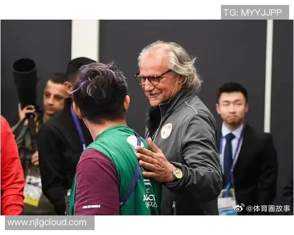 中国足球队主教练的执教理念与未来发展方向探讨